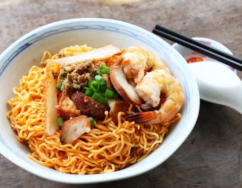 Kolo-mee-Kuching-Sarawak-Malaysia-popular-food